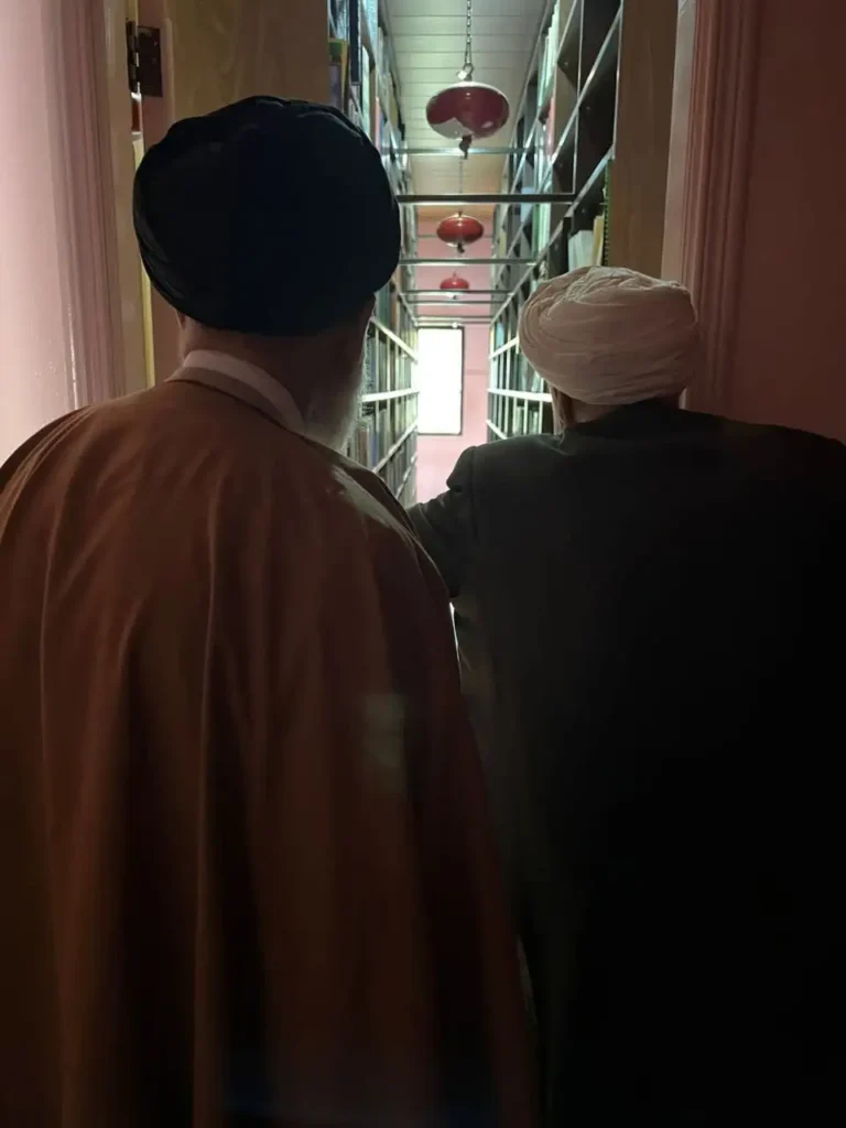 الباحث السيد صادق الموسوي يزور مركز مركز بهاء الدين العاملي