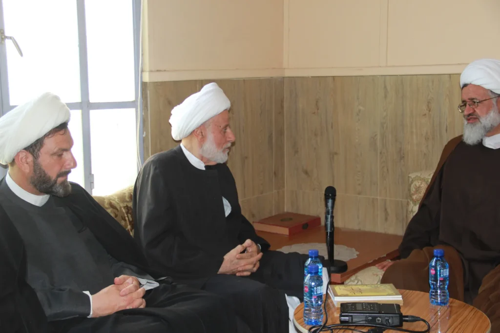 زيارة ایة الله شیخ احمد کلباسی اشتری الى المركز