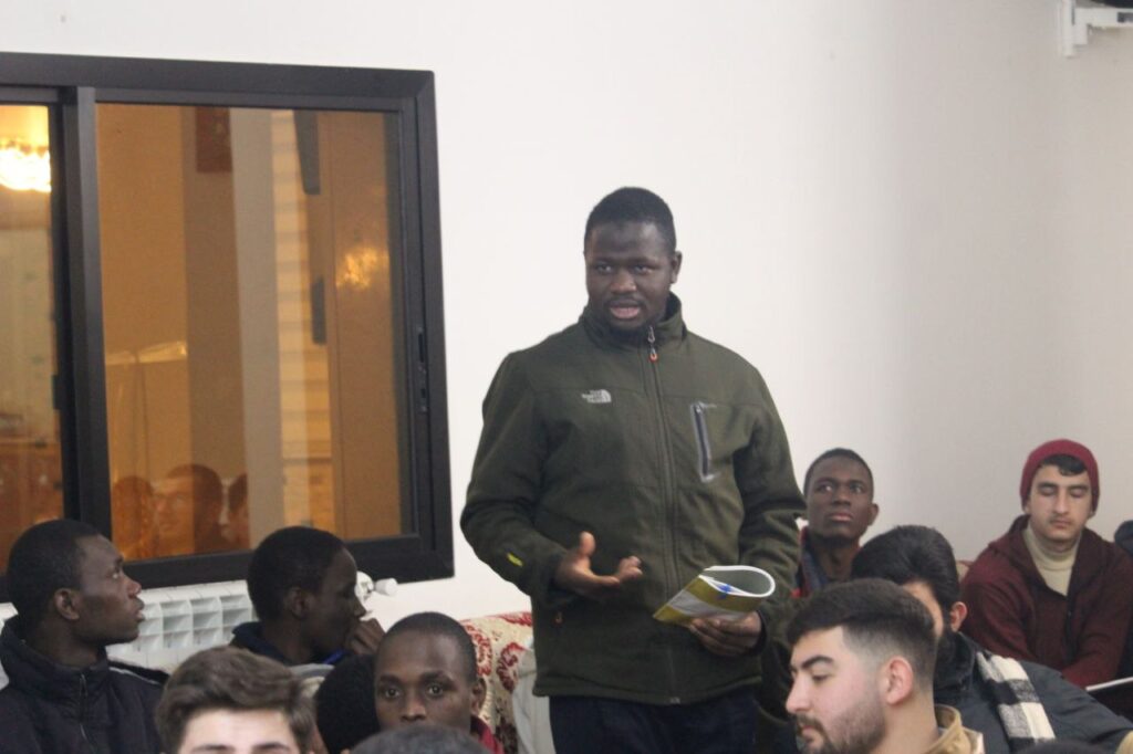 من أجواء محاضرة محاضرات في أصول البحث 